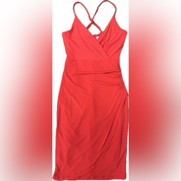 BCBGeneration Dresses & Skirts - BCBGeneration V-Neck Fitted Cocktail Dress